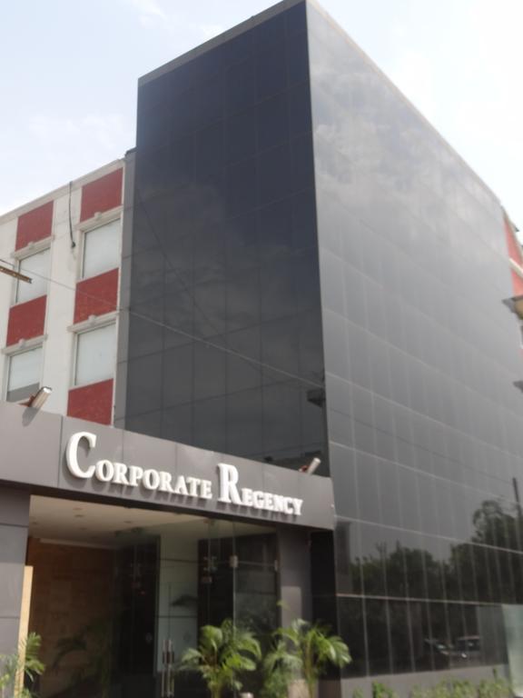 Hotel Corporate Regency Nueva Delhi Exterior foto