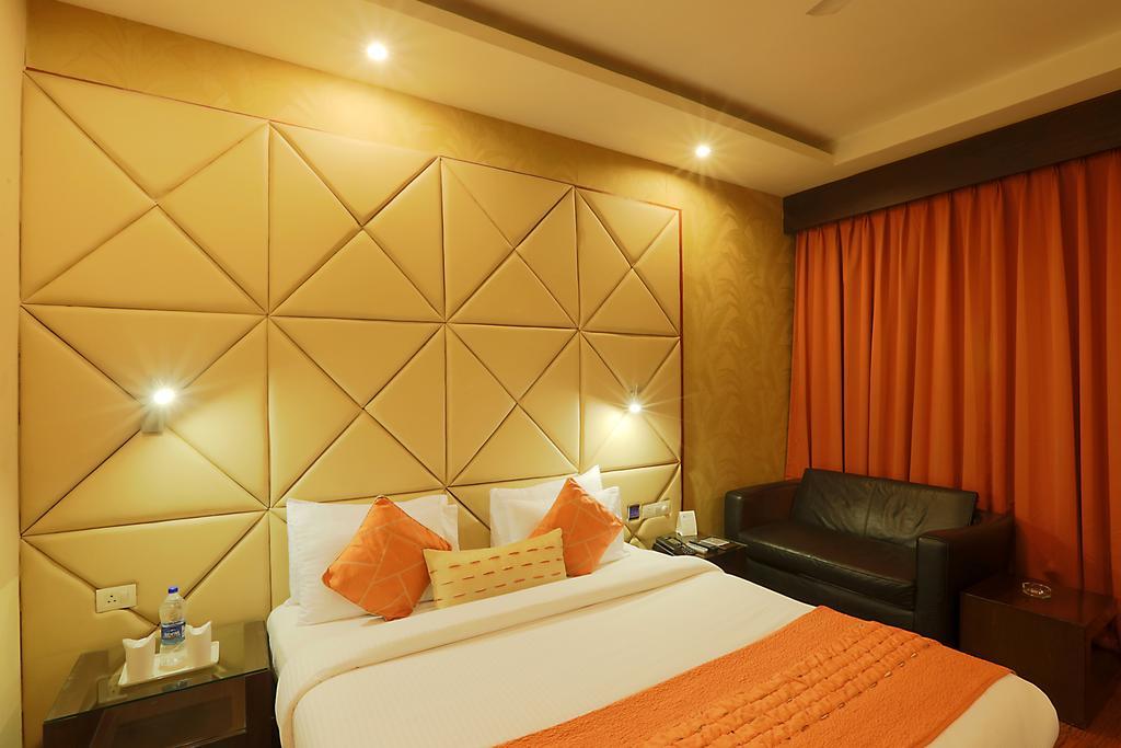 Hotel Corporate Regency Nueva Delhi Exterior foto