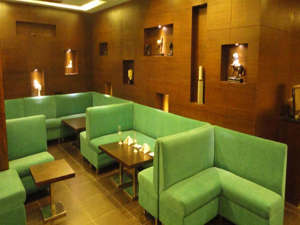 Hotel Corporate Regency Nueva Delhi Exterior foto